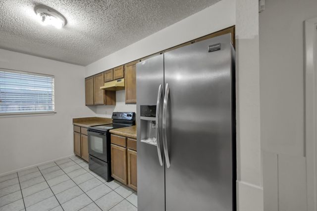 19614 Leaning Timbers Drive, Humble, TX 77346