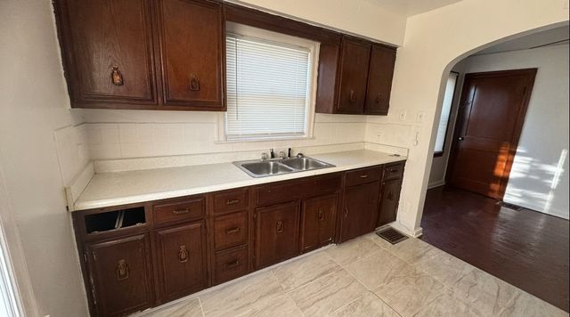 504 N Upland Avenue, Dayton, OH 45417