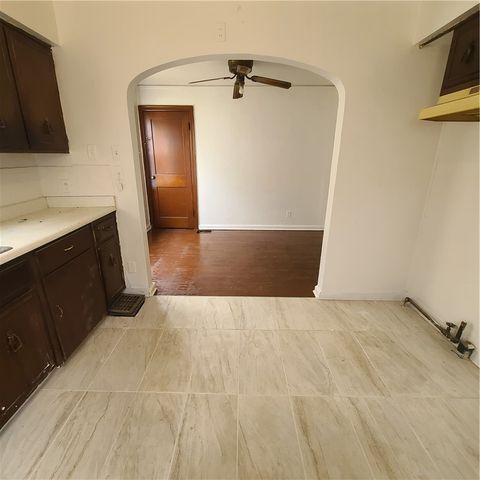 504 N Upland Avenue, Dayton, OH 45417