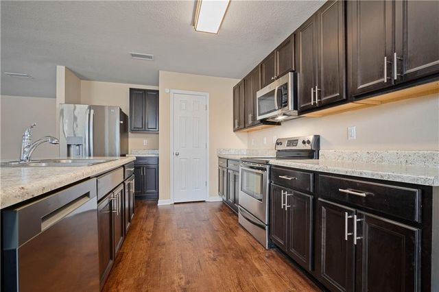 9963 Summer Woods S Circle, Mobile, AL 36695