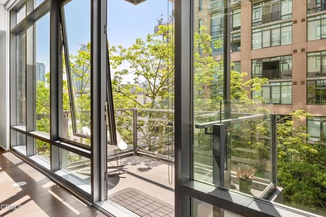 1100 S Hope Street 811, Los Angeles, CA 90015