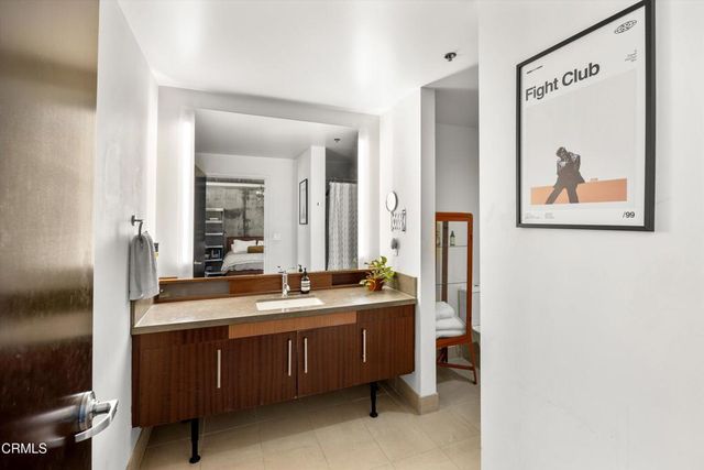 1100 S Hope Street 811, Los Angeles, CA 90015