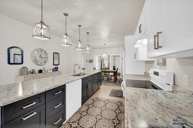 2625 HENNESSY DRIVE, Rapid City, SD 57701