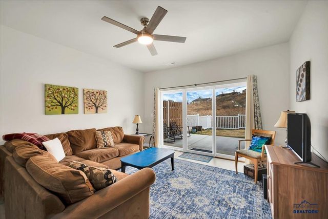 2625 HENNESSY DRIVE, Rapid City, SD 57701