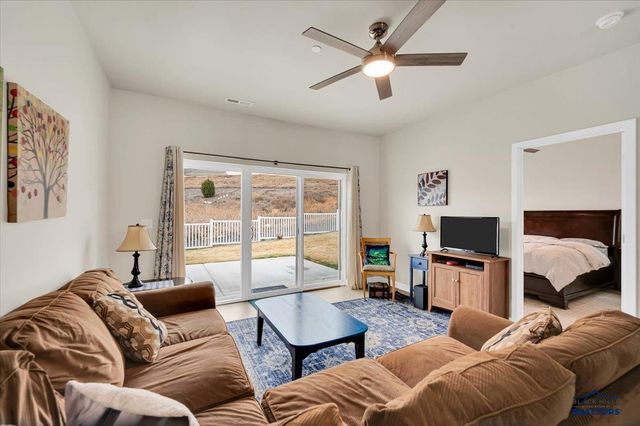 2625 HENNESSY DRIVE, Rapid City, SD 57701