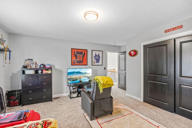 3644 Grant Avenue, Grove City, OH 43123