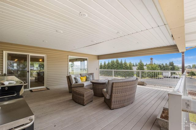 1468 N Viewpoint Dr, Lewiston, ID 83501