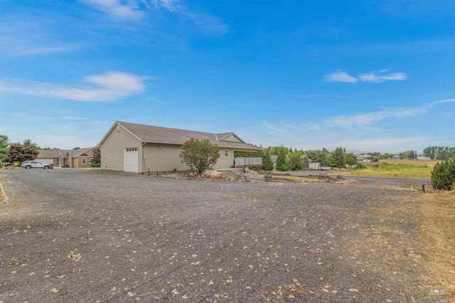 1468 N Viewpoint Dr, Lewiston, ID 83501