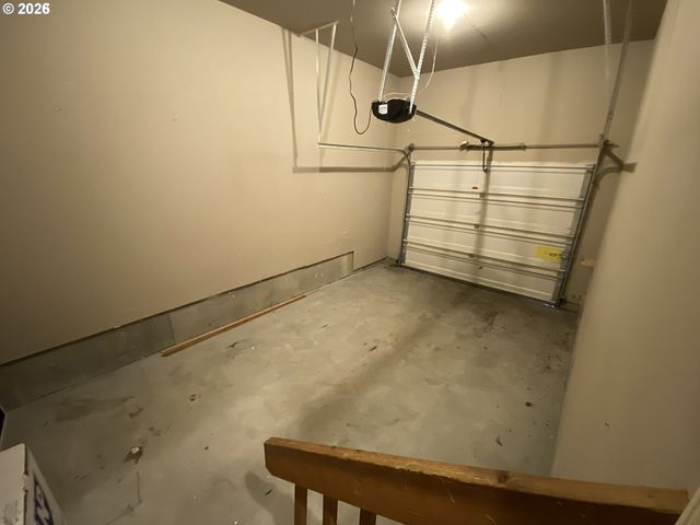 900 Ne 91ST Ave, Portland, OR 97220