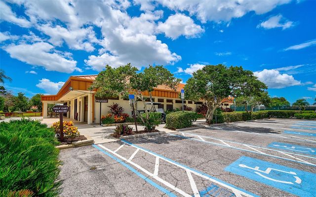 4115 PUTTER PLACE 4115, Bradenton, FL 34203