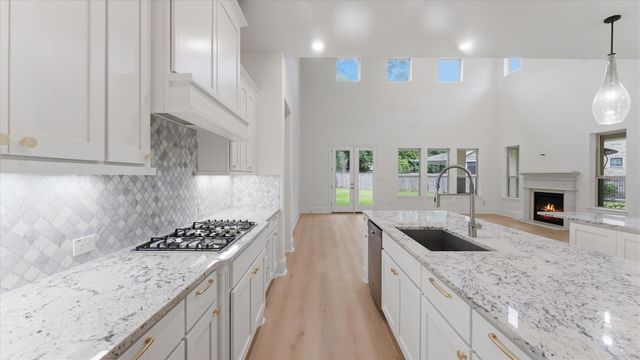 2 Gracenote Place, Tomball, TX 77375