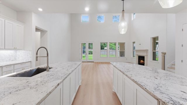 2 Gracenote Place, Tomball, TX 77375