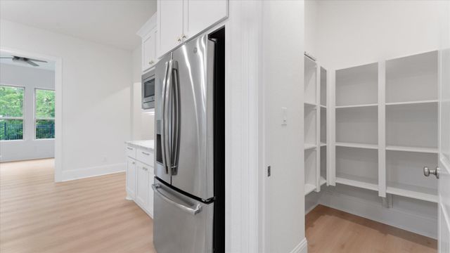2 Gracenote Place, Tomball, TX 77375