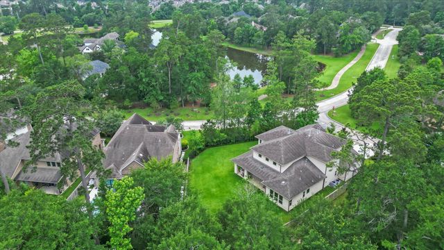 2 Gracenote Place, Tomball, TX 77375