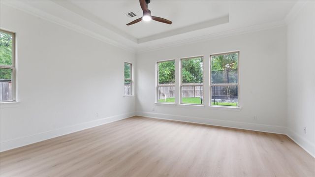 2 Gracenote Place, Tomball, TX 77375