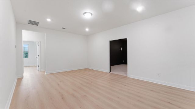 2 Gracenote Place, Tomball, TX 77375
