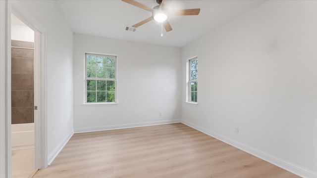 2 Gracenote Place, Tomball, TX 77375