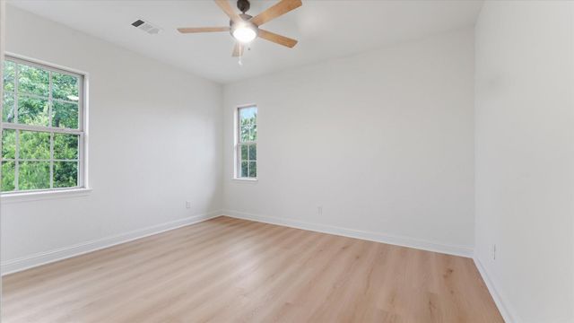 2 Gracenote Place, Tomball, TX 77375