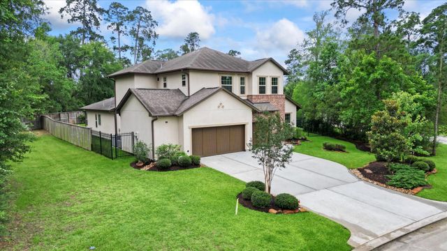 2 Gracenote Place, Tomball, TX 77375