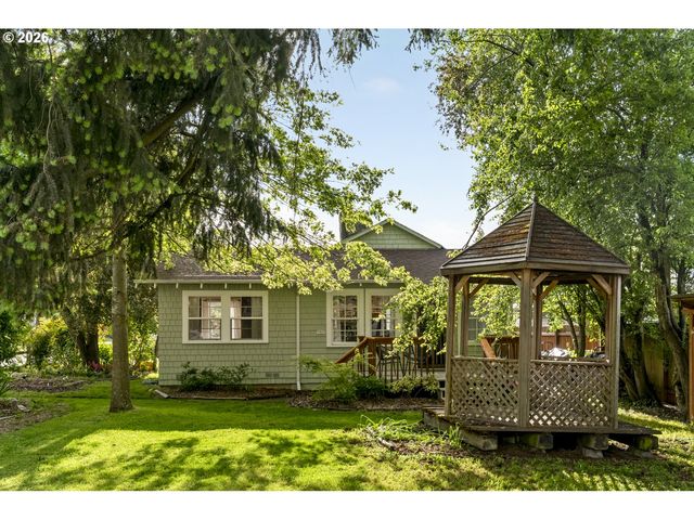 7905 N SEWARD Ave, Portland, OR 97217