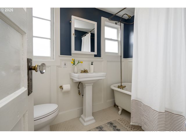 7905 N SEWARD Ave, Portland, OR 97217