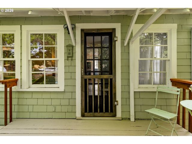 7905 N SEWARD Ave, Portland, OR 97217