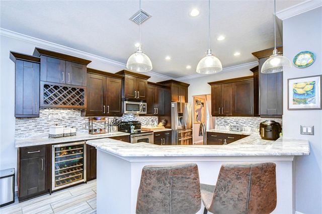 5424 WINDBRUSH DRIVE, Tampa, FL 33625