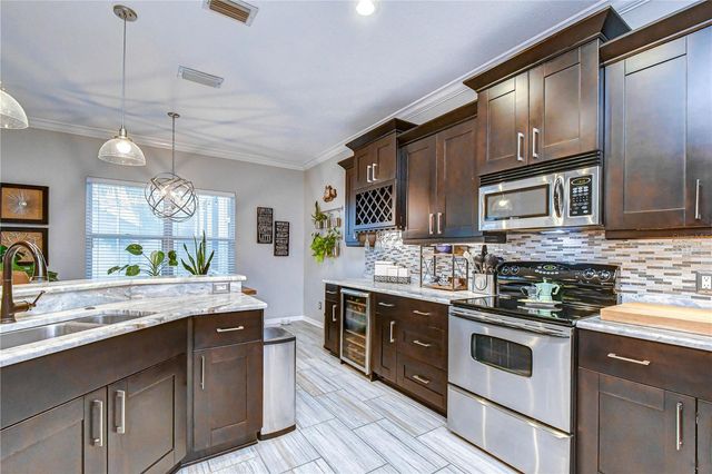 5424 WINDBRUSH DRIVE, Tampa, FL 33625