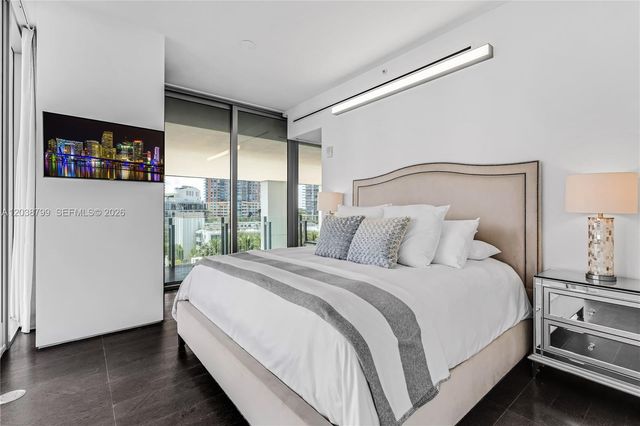 120 Ocean Dr 700, Miami Beach, FL 33139