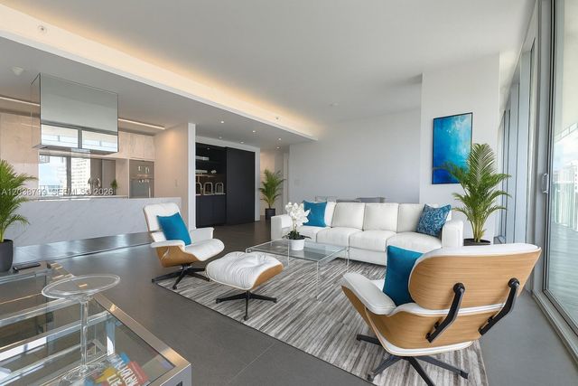 120 Ocean Dr 700, Miami Beach, FL 33139