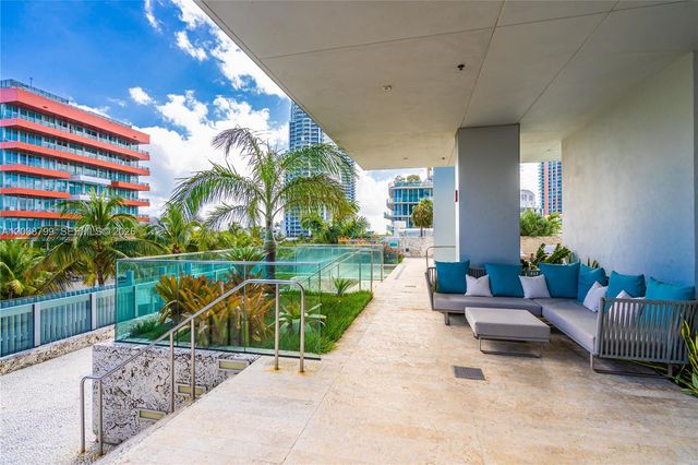 120 Ocean Dr 700, Miami Beach, FL 33139