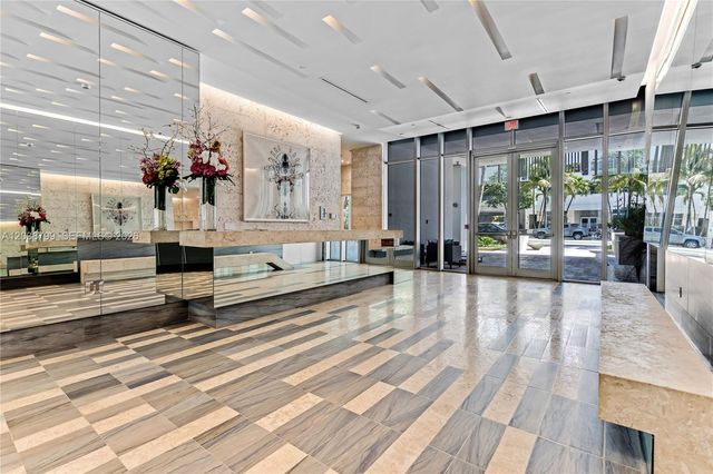 120 Ocean Dr 700, Miami Beach, FL 33139