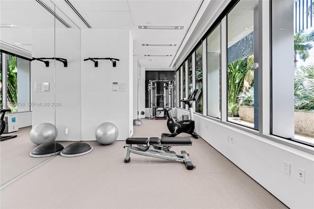 120 Ocean Dr 700, Miami Beach, FL 33139