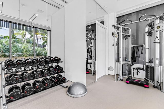 120 Ocean Dr 700, Miami Beach, FL 33139