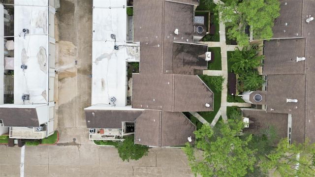 1998 Augusta Drive, Houston, TX 77057
