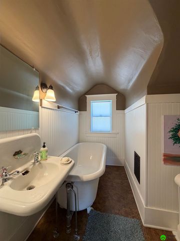 1800 C Street, Lincoln, NE 68502