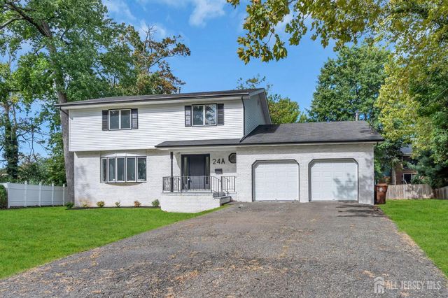 24 Dewey Drive, New Brunswick, NJ 08901