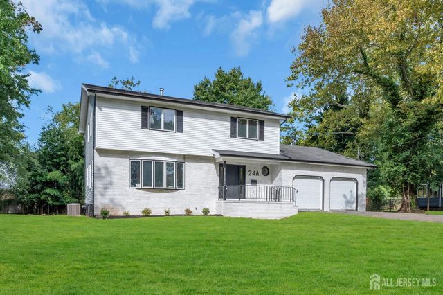 24 Dewey Drive, New Brunswick, NJ 08901