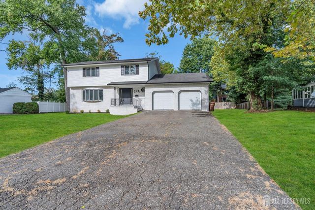 24 Dewey Drive, New Brunswick, NJ 08901