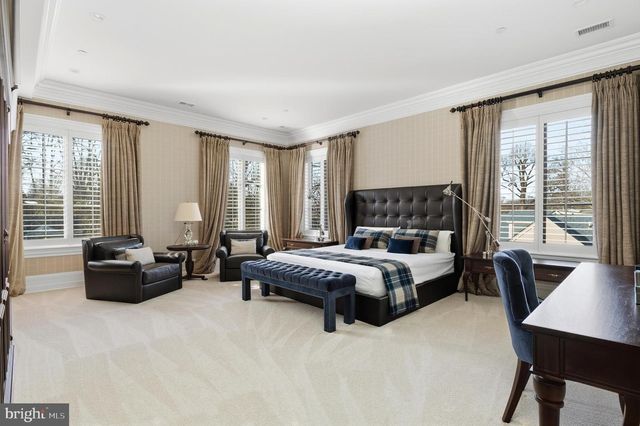 4869 GLENBROOK RD NW, Washington, DC 20016