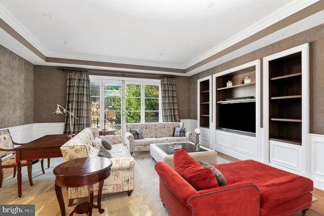 4869 GLENBROOK RD NW, Washington, DC 20016