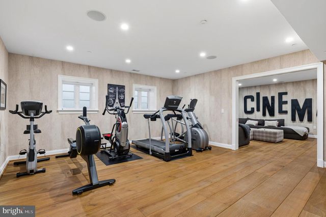 4869 GLENBROOK RD NW, Washington, DC 20016