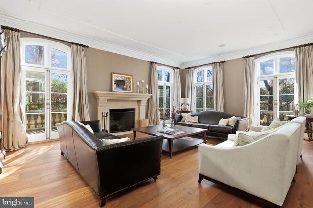 4869 GLENBROOK RD NW, Washington, DC 20016