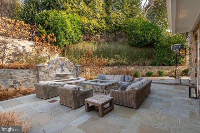 4869 GLENBROOK RD NW, Washington, DC 20016