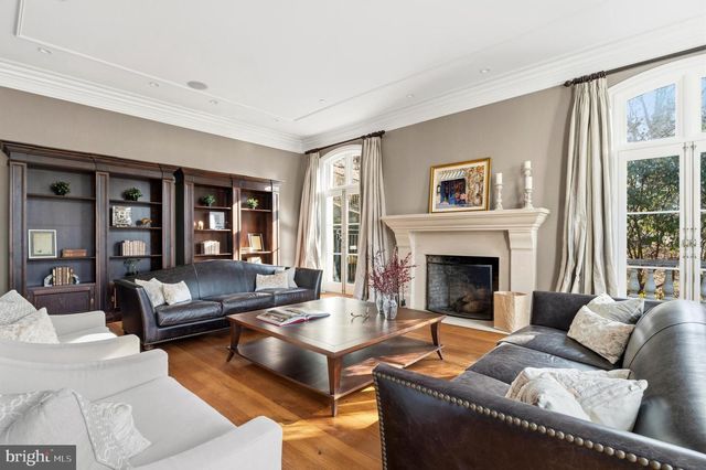 4869 GLENBROOK RD NW, Washington, DC 20016