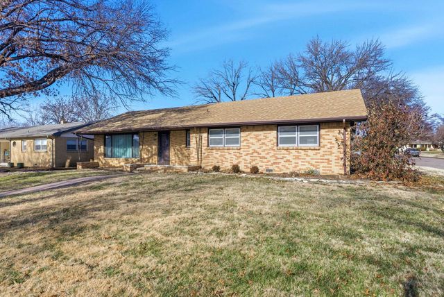 6120 E Murdock Ave, Wichita, KS 67208