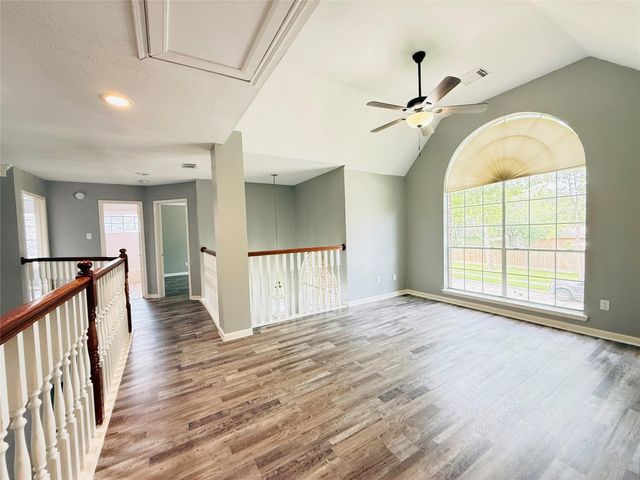 16619 Palisades Point Drive, Houston, TX 77059