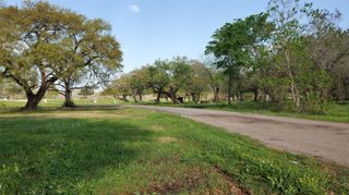 191 Country Oaks Street, Brazoria, TX 77422