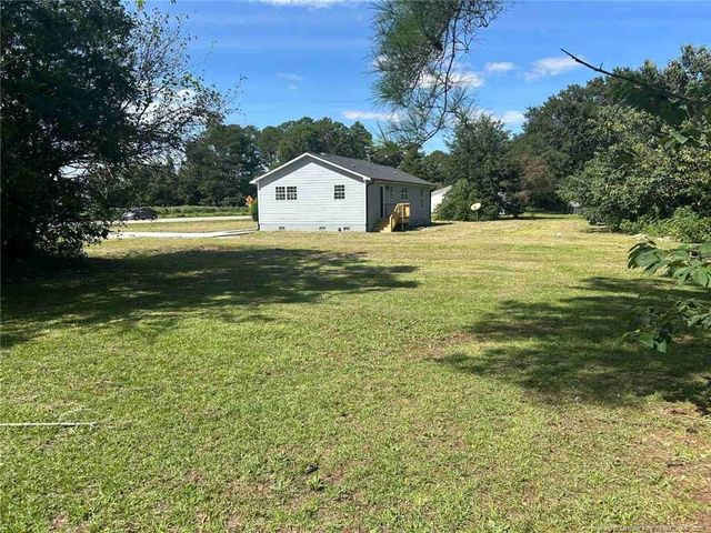 1435 Strickland Bridge Road, Fayetteville, NC 28304
