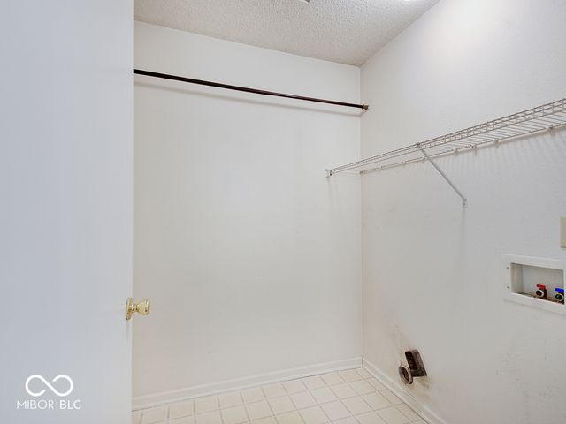 2372 Summerwood Lane, Greenwood, IN 46143